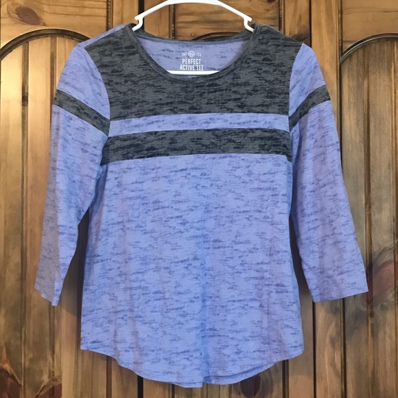 Girls So perfect active tee size 12 1/2 - Picture 1 of 3